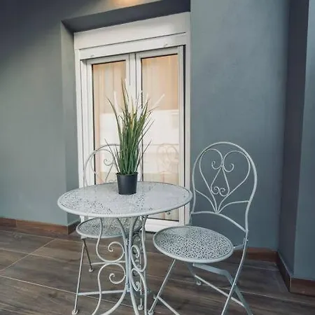 Individualliving3 Excellent Location Centre! ! Apartment *
