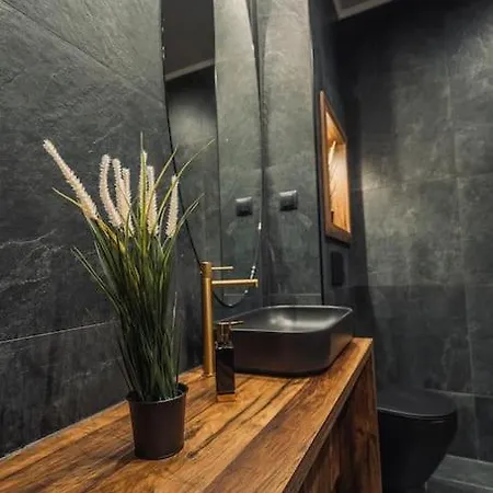 Individualliving3 Excellent Location Centre! ! Apartment